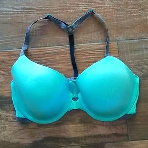 Victoria Secret 34D Bra